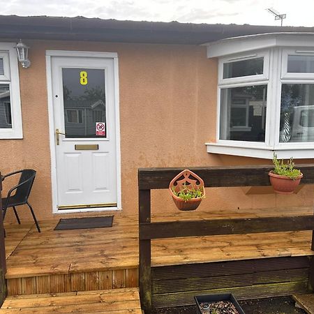Semi-Detached Chalet - Uddingston, Glasgow Ngoại thất bức ảnh